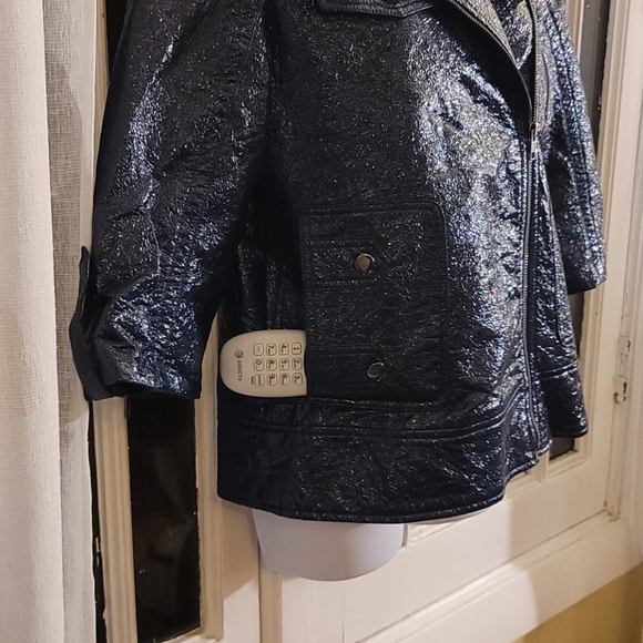 Jacket - Picture 3 of 9